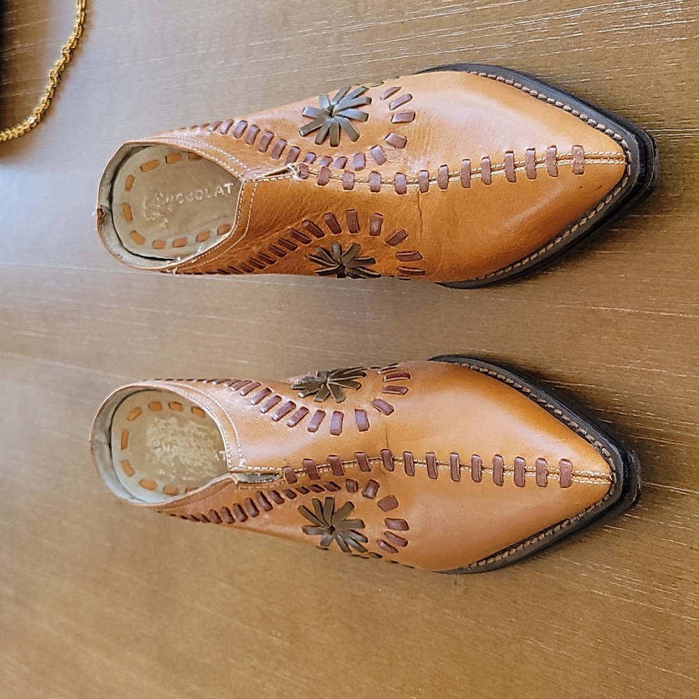CHOCOLATE LEATHER MULES